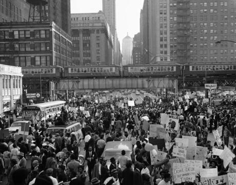 Q&A: Historian Compares Today's Protests to Civil Rights Movement of '50s  and '60s